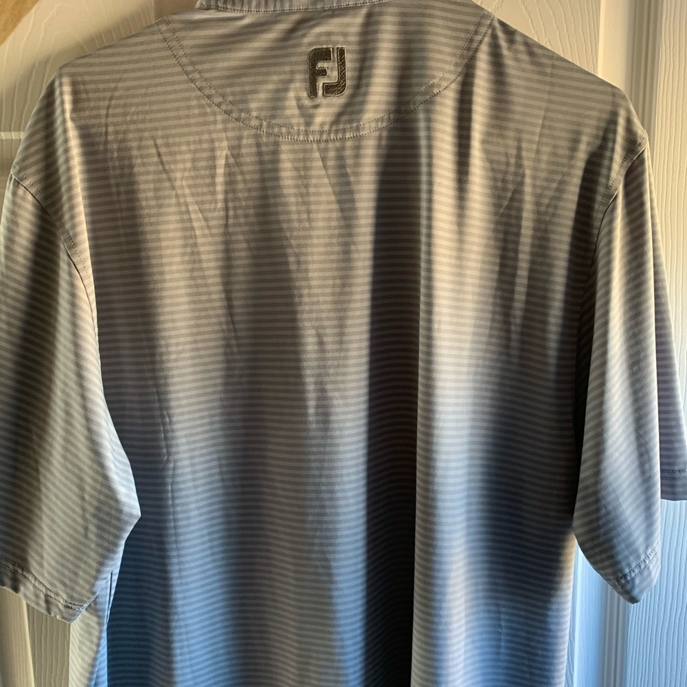 Excellent condition FootJoy golf polo